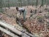 Vyrezanie kríkov a drevín zasahujúcich do cesty, apríl 2022